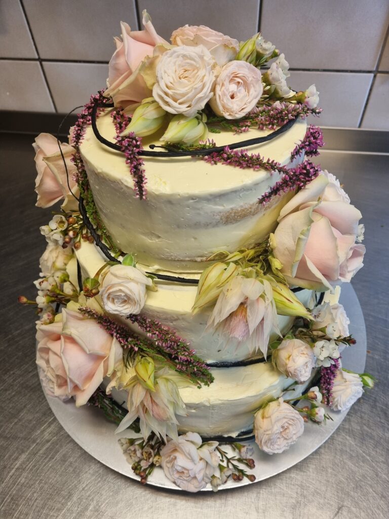 Hochzeitstorte Beispiel 3 – Wunschtorte der Stadtmühlenbäckerei